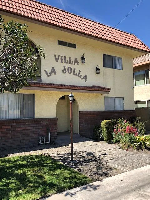 11619 Downey Ave #203