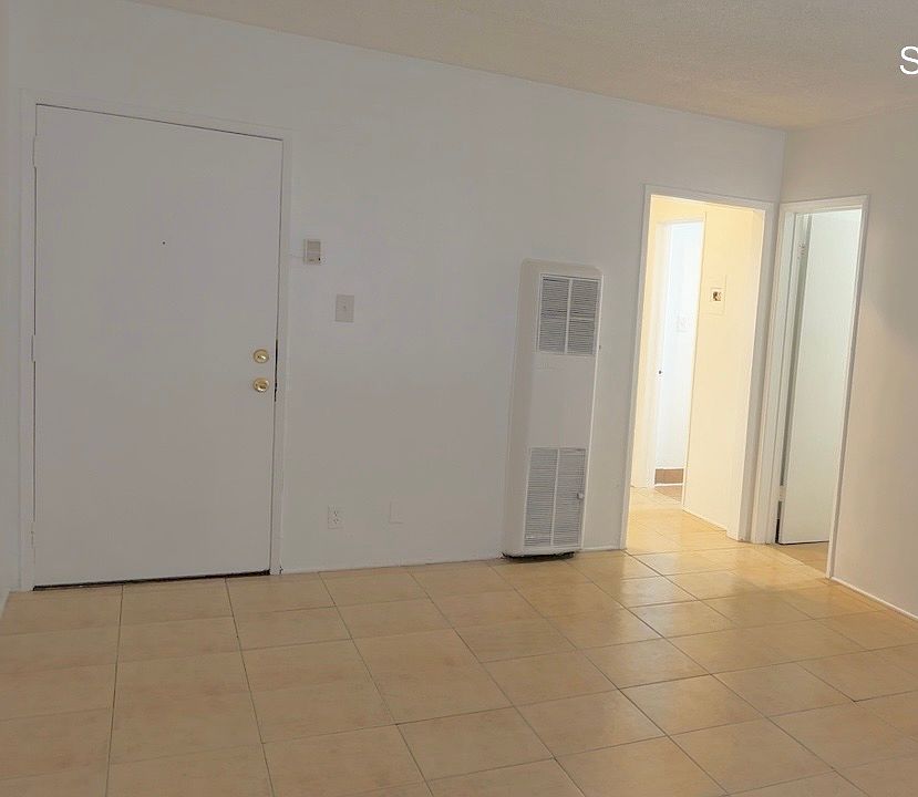 1st image of 7319 Variel Ave APT 6