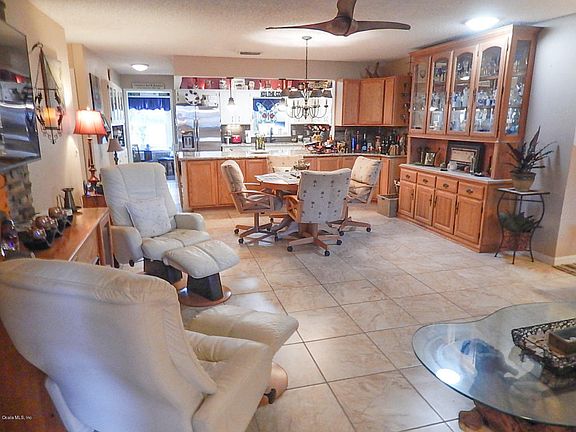 4th image of 8884 SW 93rd Ln Unit B