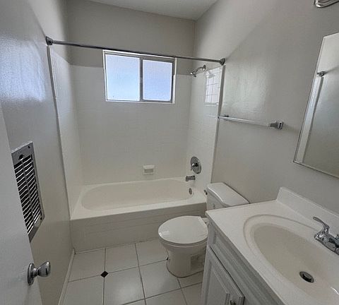 3rd image of 95 Hurlbut St APT 6