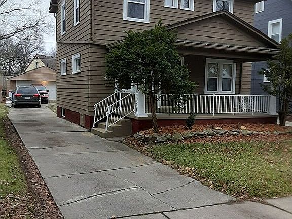 3rd image of 4535 Belmar Ave