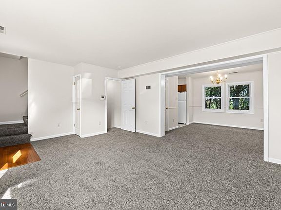 4th image of 1820 Picadilly Cir