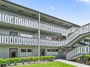 68 Suffolk Dr #B-680, Boca Raton, FL 33434