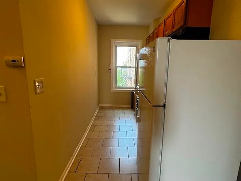 220 Roseville Ave #405R — Photo 5