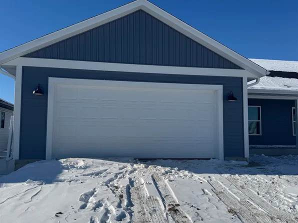 988 Bell Cir, Arlington, WI 53911