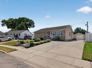 795 Herman Avenue, Franklin Square, NY 11010
