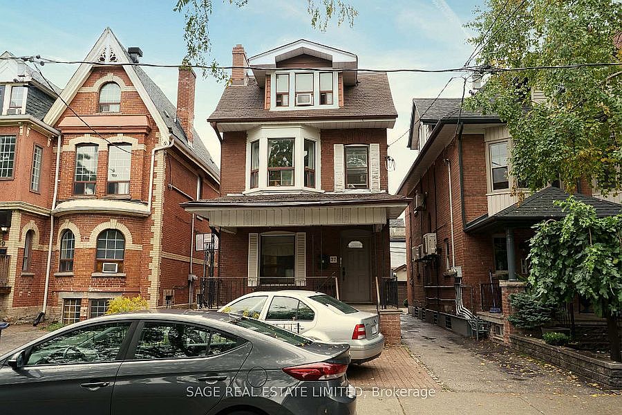1st image of 37 Rusholme Rd #1