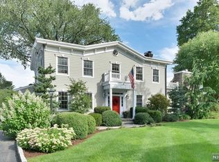 525 N Maple Ave, Ridgewood, NJ 07450