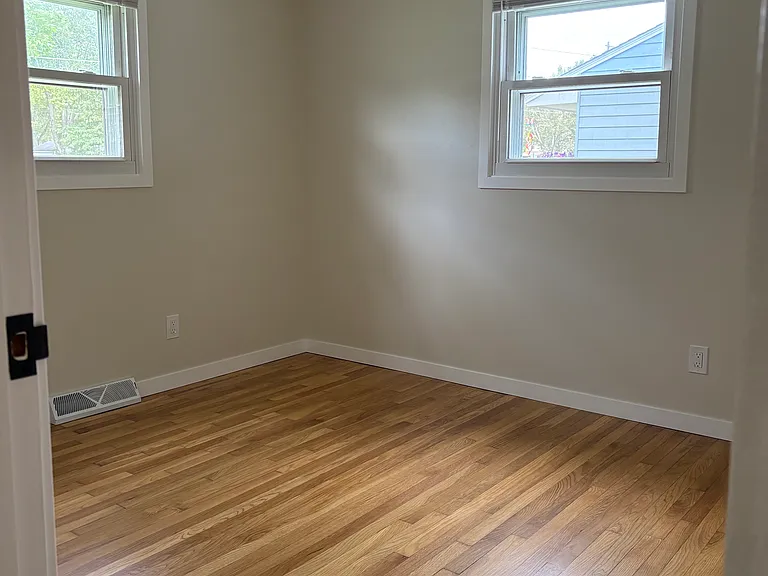 7567 Inland Dr — Photo 19