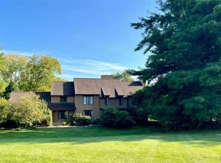 3615 Fox Run Dr, Allentown, PA 18103