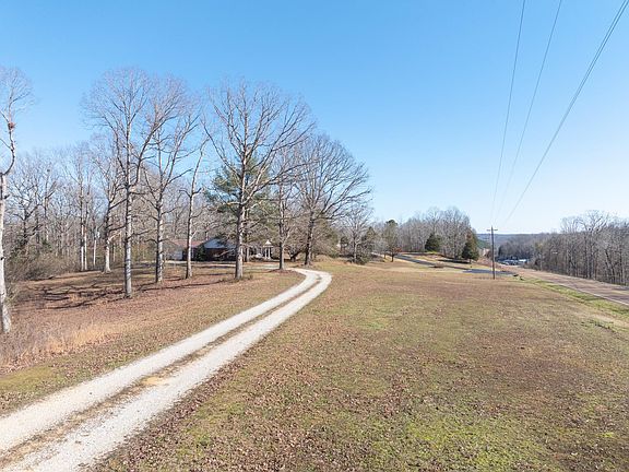 4th image of 3689-412 State Hwy E