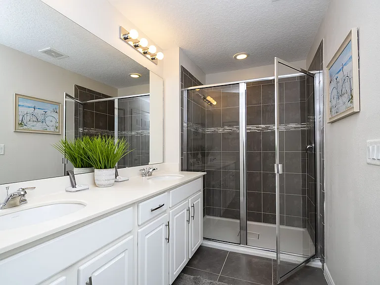 Carey Palm Cir — Photo 22