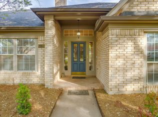5136 Golden Ln, Fort Worth, TX 76123