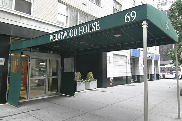 Sold by Corcoran | media 6