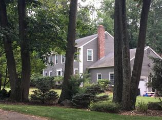 85 Bogastow Brook Rd, Holliston, MA 01746