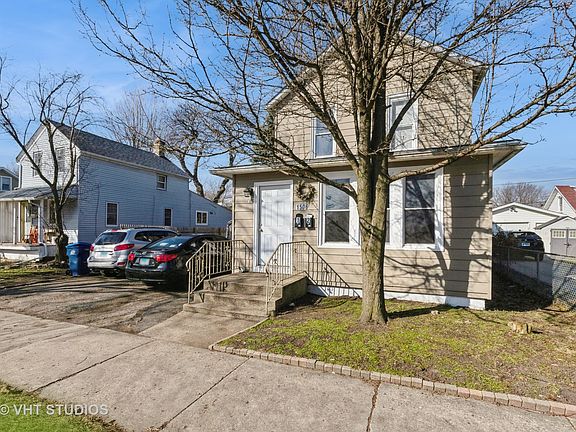 2nd image of 1506 Laurel Ave