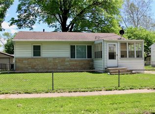 2921 E 21st St, Des Moines, IA 50317