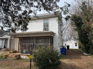 219 Spruce St, Suffolk, VA 23434
