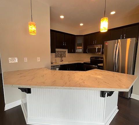 Breakfast bar