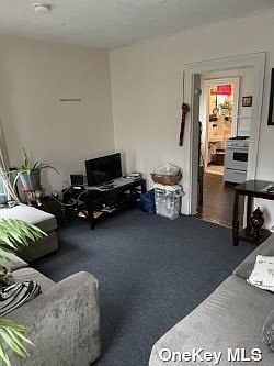 3rd image of 32 Carman St