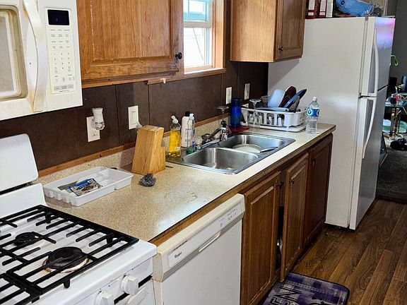 5th image of 1805 Meadowbrooke