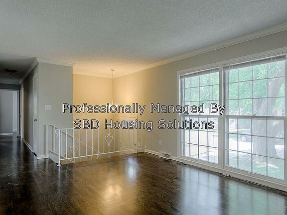 5th image of 3921 S Bedford Ave