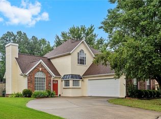 2172 E Deer Creek Dr, Fayetteville, AR 72703