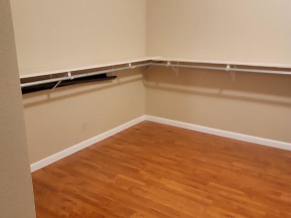 5th image of 340 San Joaquin Dr