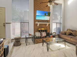 13798 Hollowgreen Dr #305, Houston, TX 77082