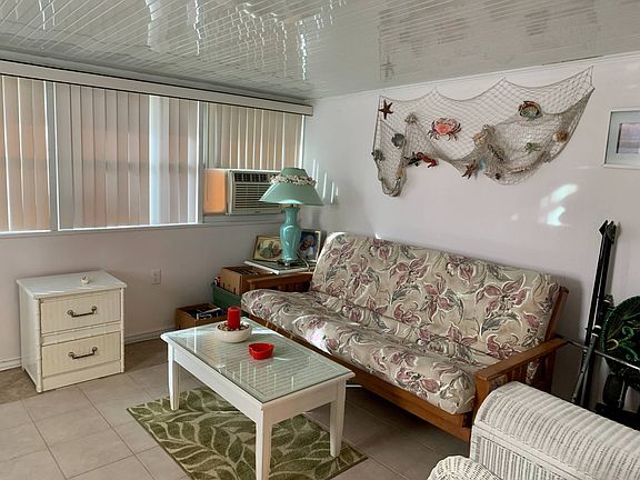 4th image of 20637 Oahu Cir