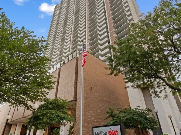 6033 N Sheridan Rd APT 7C, Chicago, IL 60660