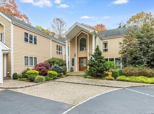 12 Hidden Pond, Glen Head, NY 11545