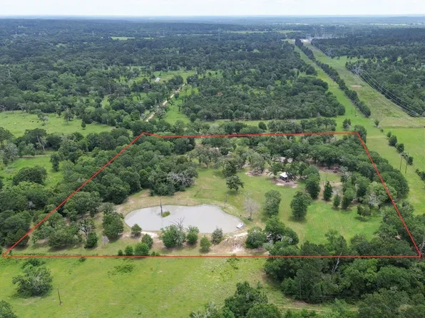 1785 Misty Hollow Ln, Bedias, TX 77831