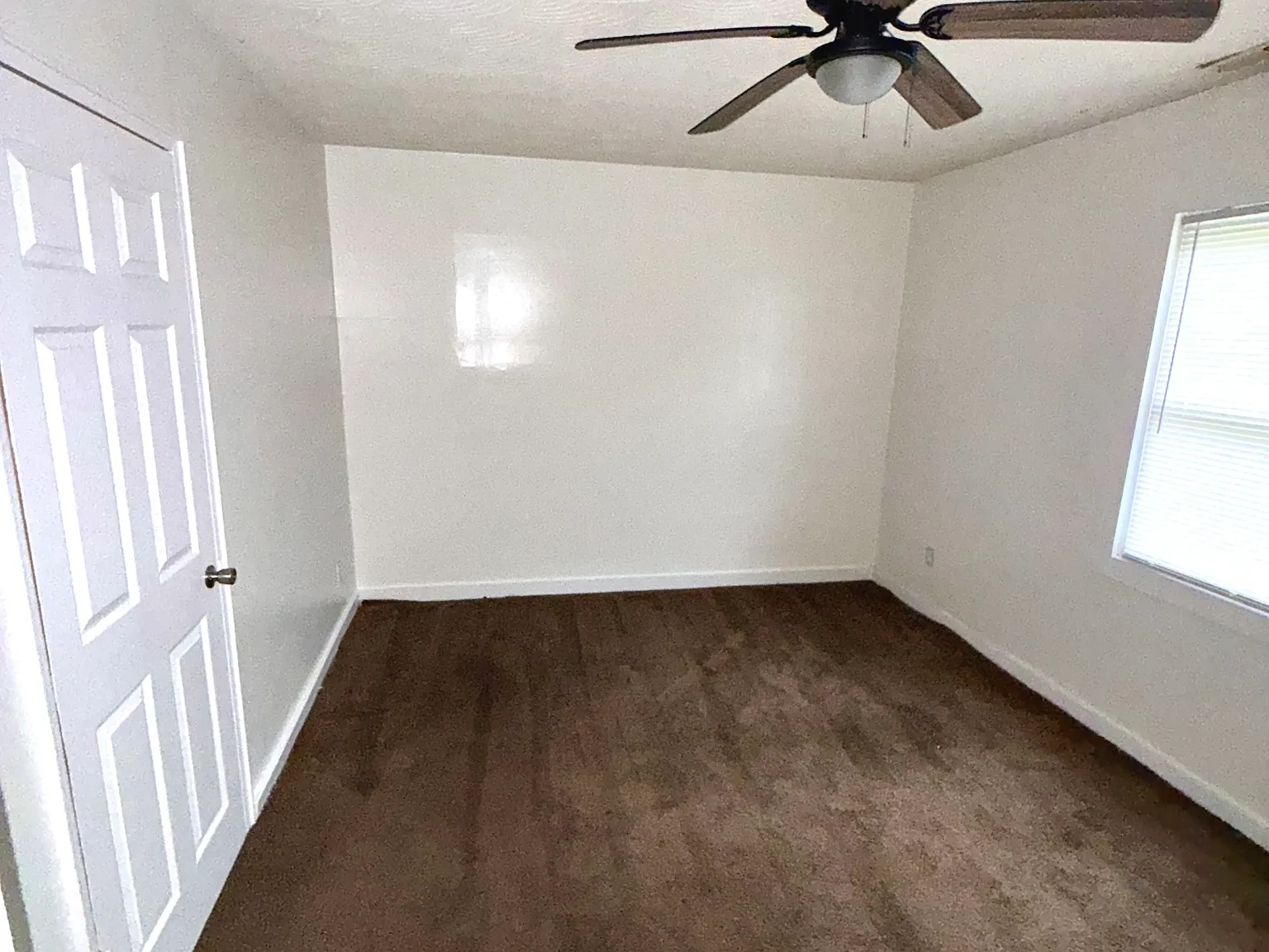 2 bed, 850 sqft, $1,100 — Photo 2