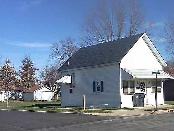 House before accident.