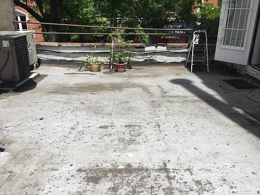 Rented by City Connections Realty | media 24