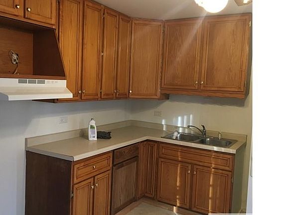 5th image of 4515 Camden Ct