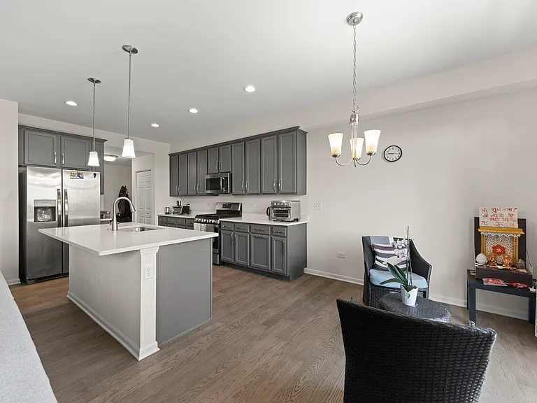4200 Calder Ln — Photo 9