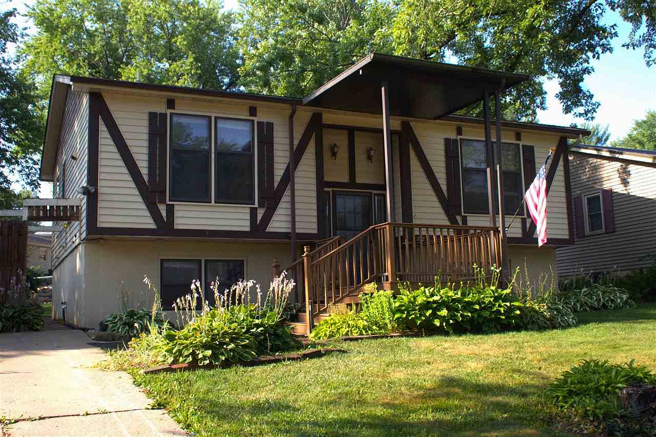 212 Northside Dr, West Branch, IA 52358 Zillow