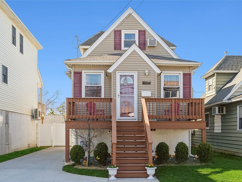 1st image of 141 Lawson Ave