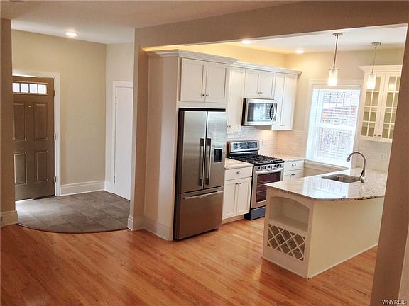 2nd image of 21 N Pearl St