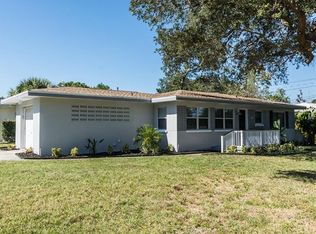 1256 S Lake Dr, Clearwater, FL 33756