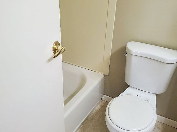 5th image of 1675 Cedarwood Dr APT O