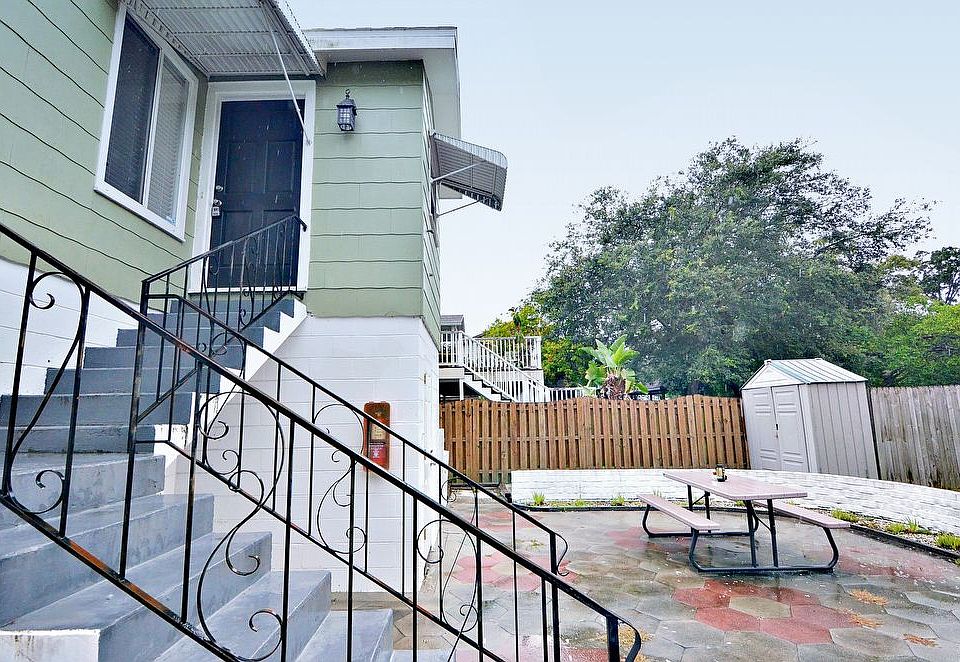 1st image of 1119 1/2 14th St N