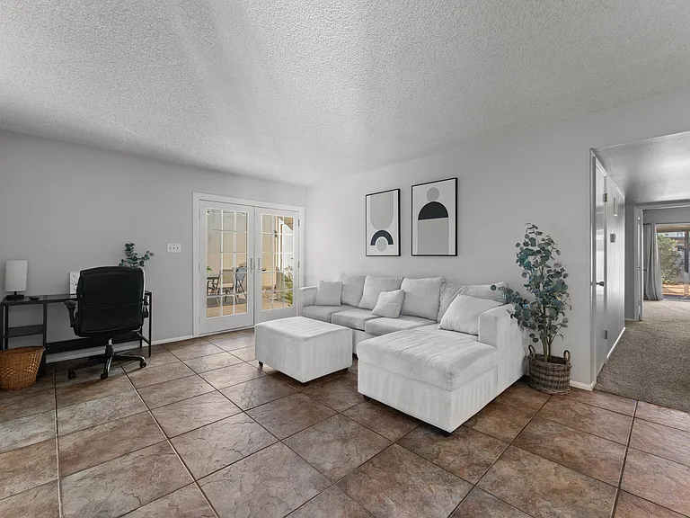 208 Bahia Ln E — Photo 3