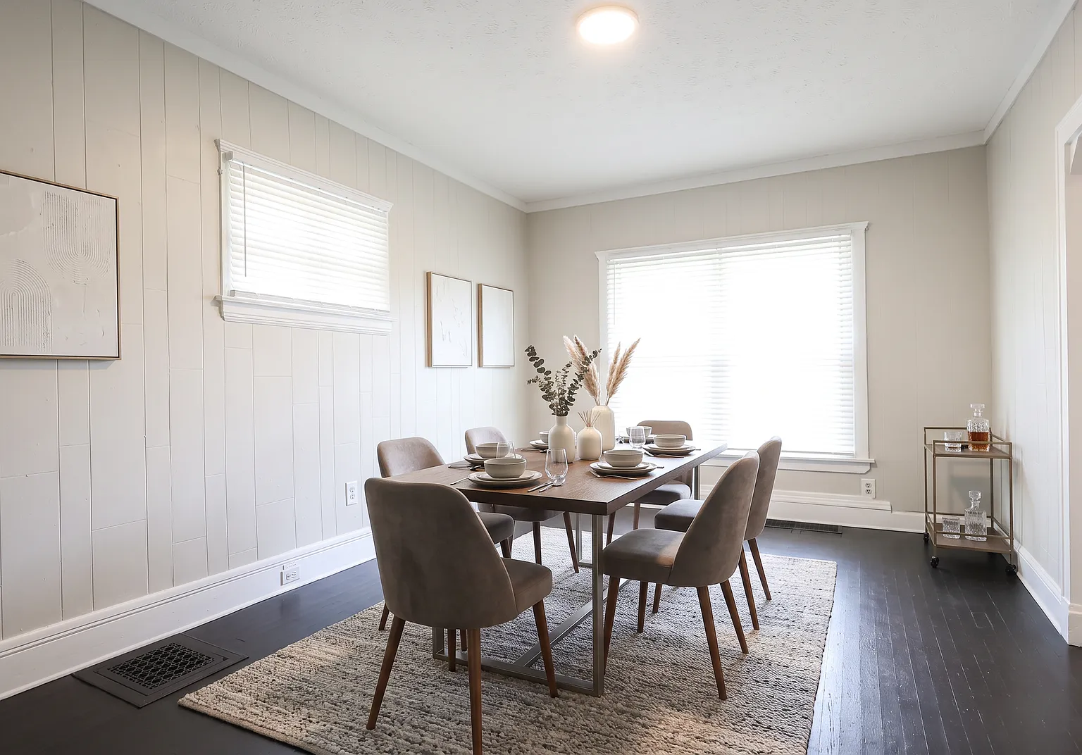 Section 8 and Eden Welcomed in this 3 bedroom 1 bath home! — Photo 3