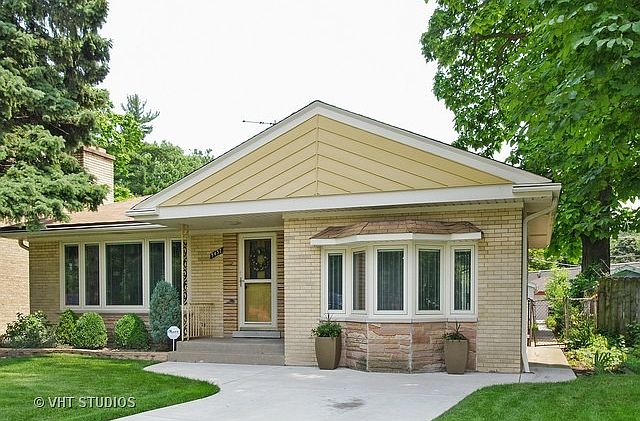 1st image of 5437 N Forest Glen Ave