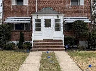 605 Linden Ave, Teaneck, NJ 07666