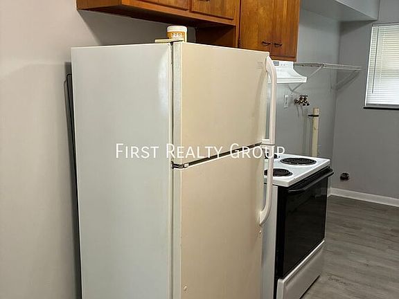 5th image of 11 S Sperling Ave APT A