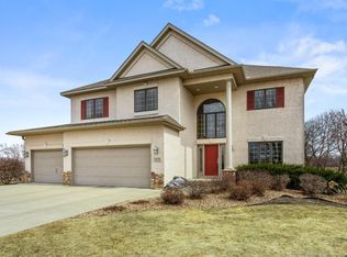 2435 Cambridge Way, Shakopee, MN 55379
